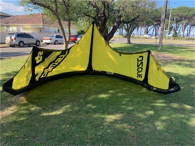 Ozone Catalyst V2 9.5 Used Kite Only